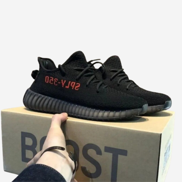 Y33zy 350 Total Black