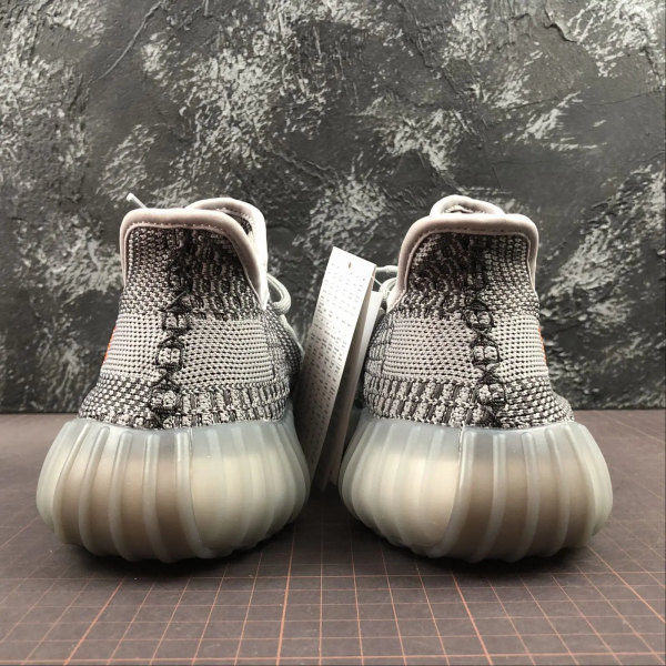 Y33zy 350 V2 Grey Line