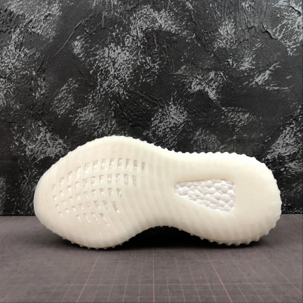 Y33zy 350 V2 Violet Edition