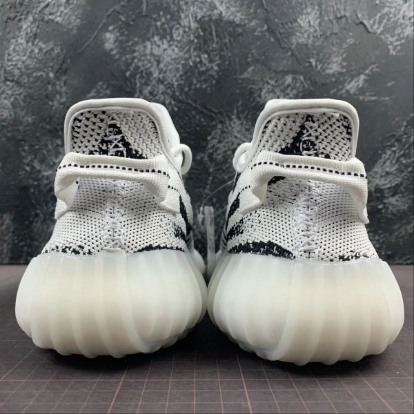 Y33zy 350 V2 Zebra
